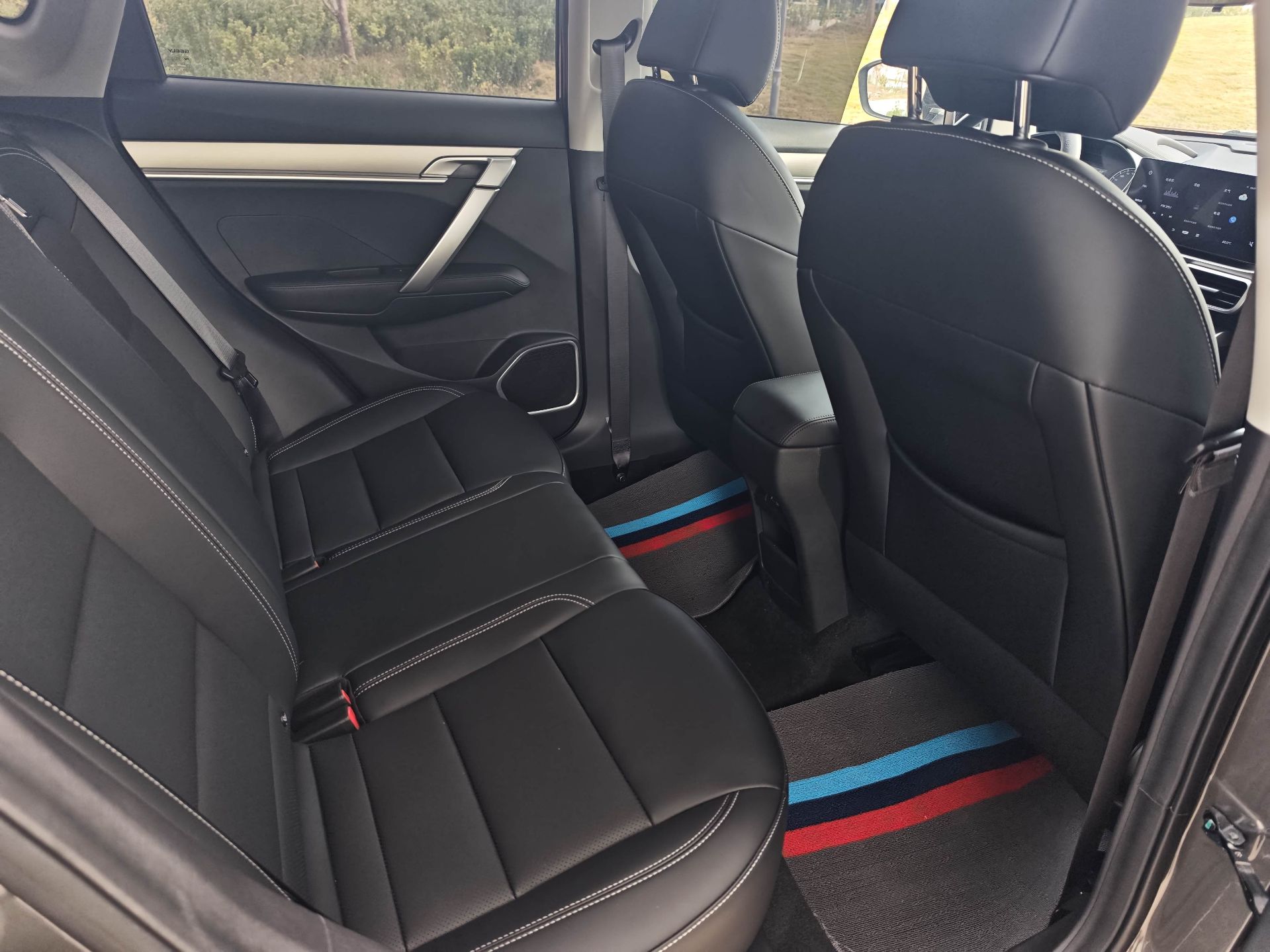 GEELY Coolray 2025 #10 GEELY Coolray 2025 imagen de coche #10