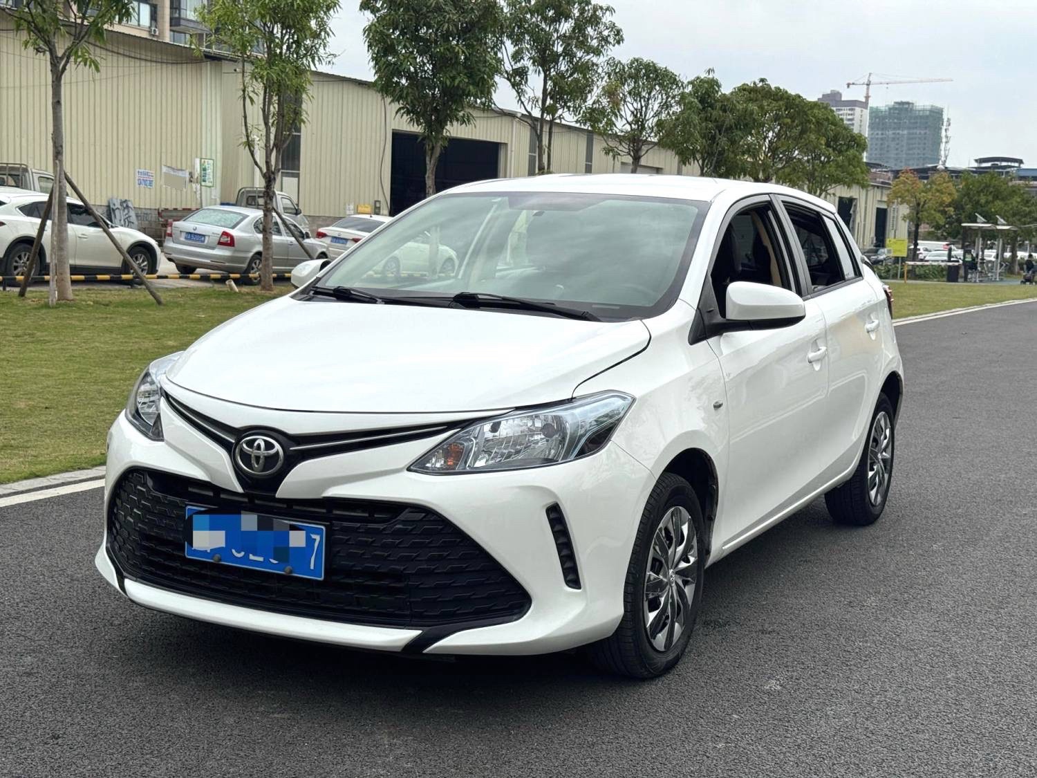 Toyota Vios FS 2017 image de voiture 