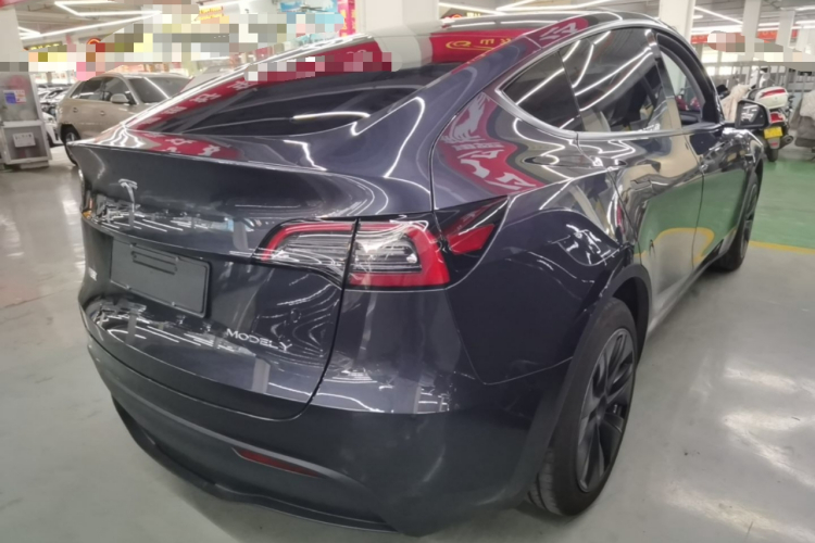 Tesla Model Y 2024 #7 Tesla Model Y 2024 immagine di auto #7