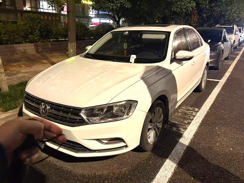 2017 2017 immagine di auto