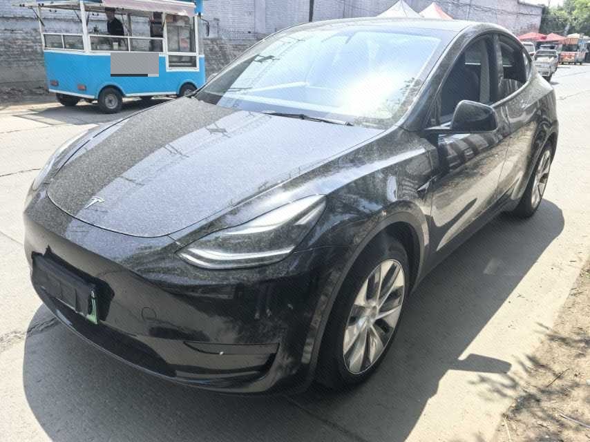 Tesla Model Y 2022 Tesla Model Y 2022 car image