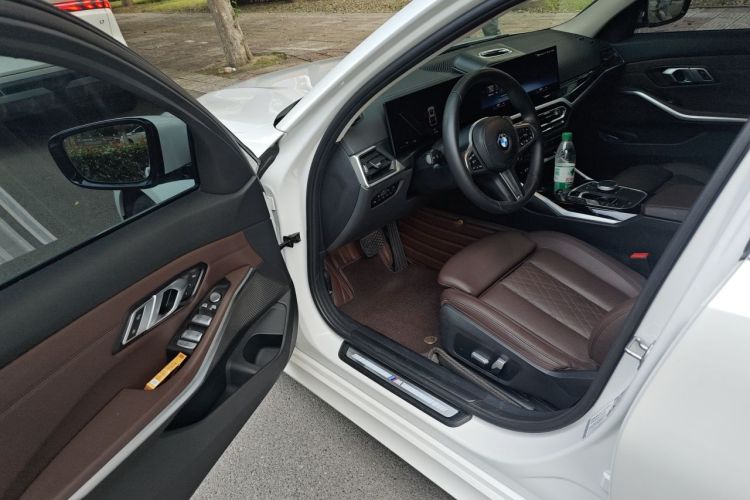 BMW 3 Series 2023 #9 BMW 3 Series 2023 car image #9