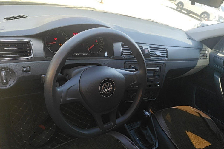 Volkswagen Santana 2023 car image #10