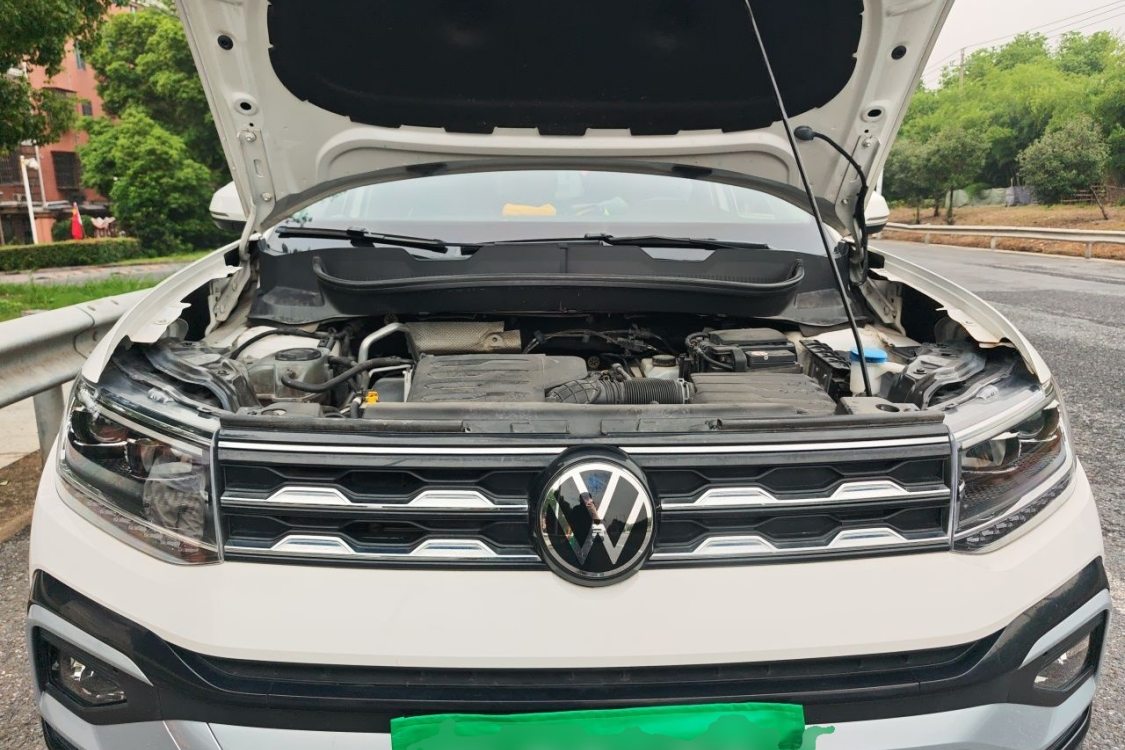 Volkswagen T-Cross 2022 car image #10