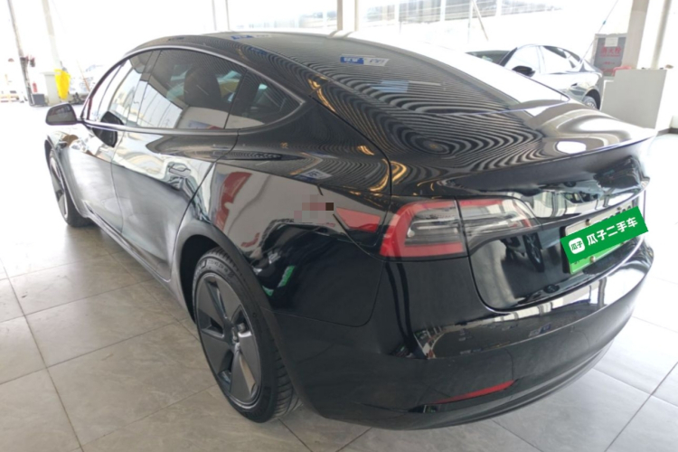 Tesla Model 3 2022 car image #5