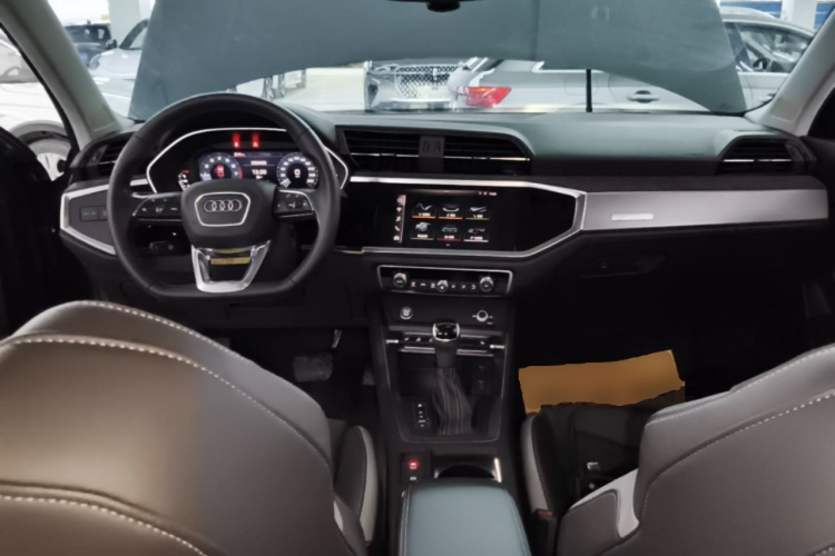 Audi Q3 2020 imagem de carro #10