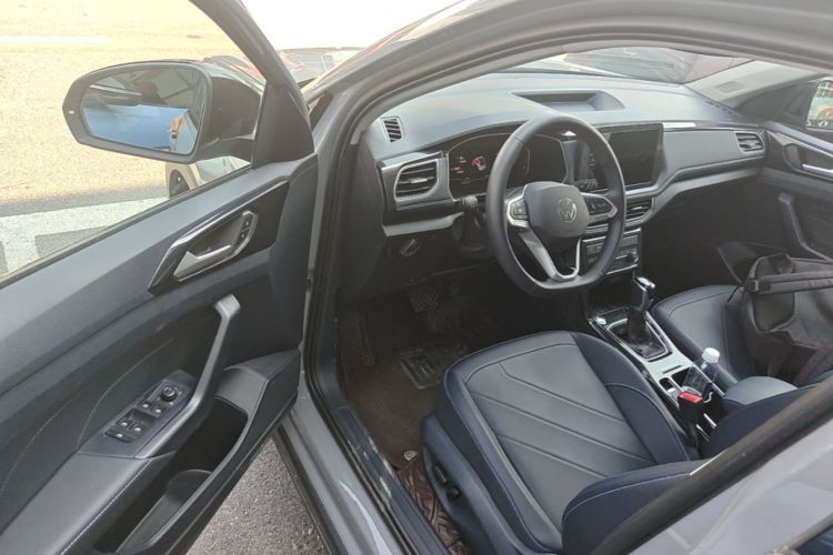 Volkswagen Tharu 2025 car image #16