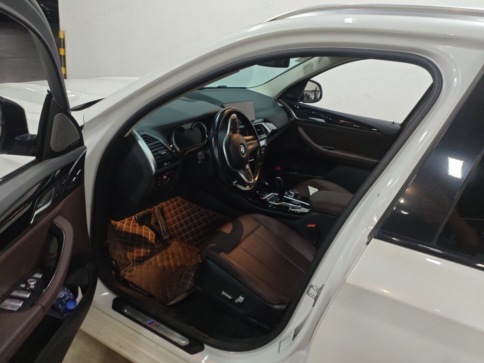 BMW X3 2019 #2 BMW X3 2019 car image #2