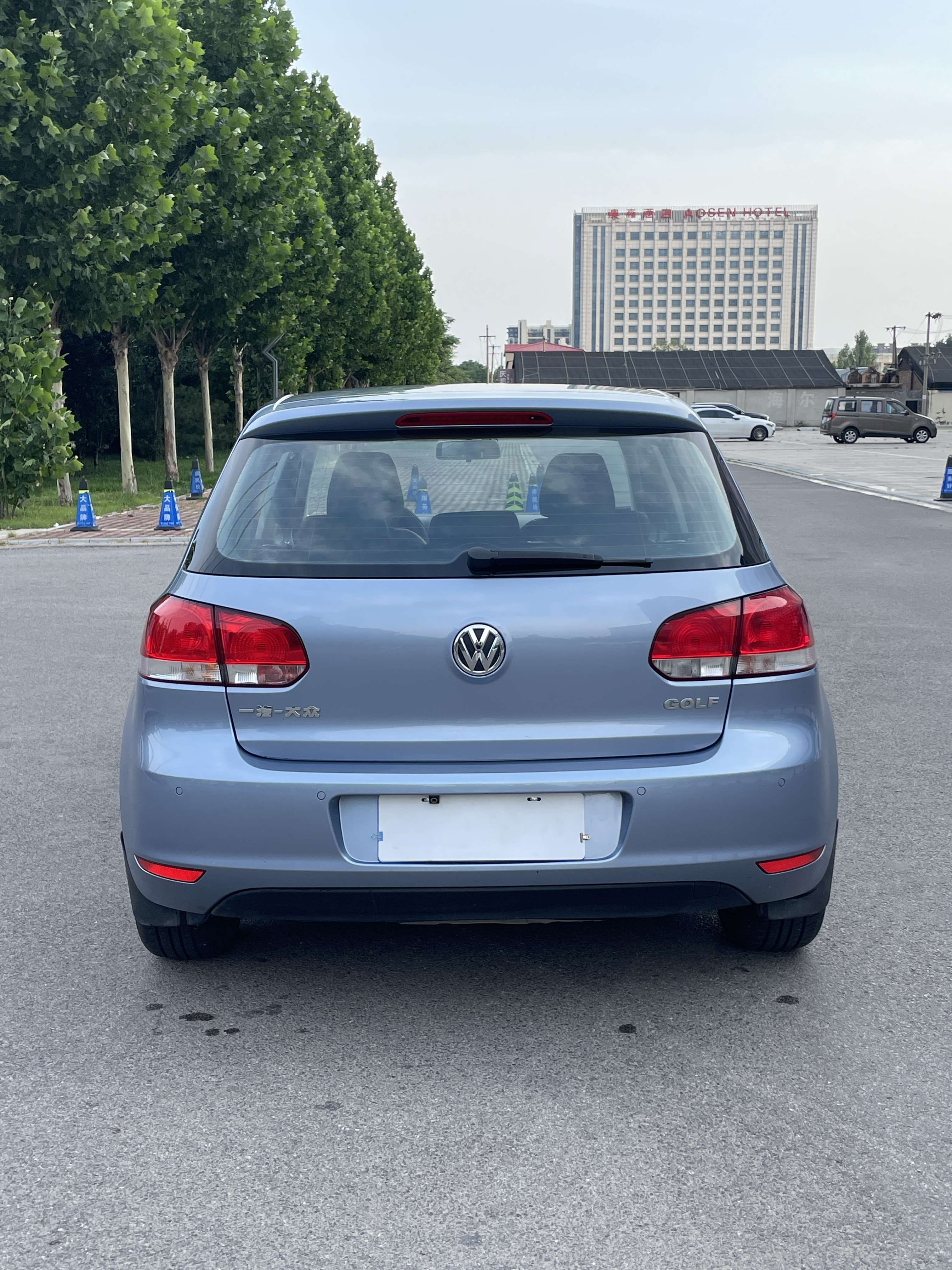 Volkswagen Golf 2012 car image #10
