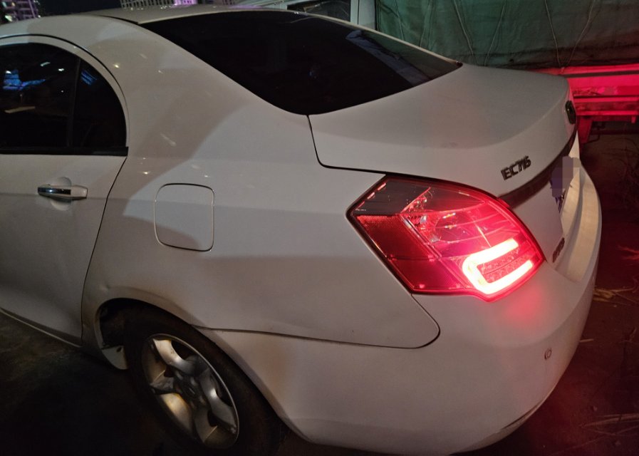 GEELY Emgrand Classic 2014 #3 GEELY Emgrand Classic 2014 car image #3