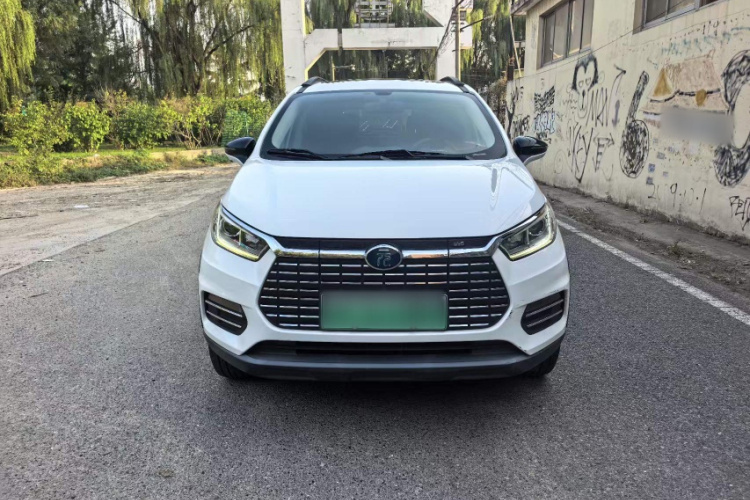 BYD Yuan New Energy 2019 #3 BYD Yuan New Energy 2019 car image #3