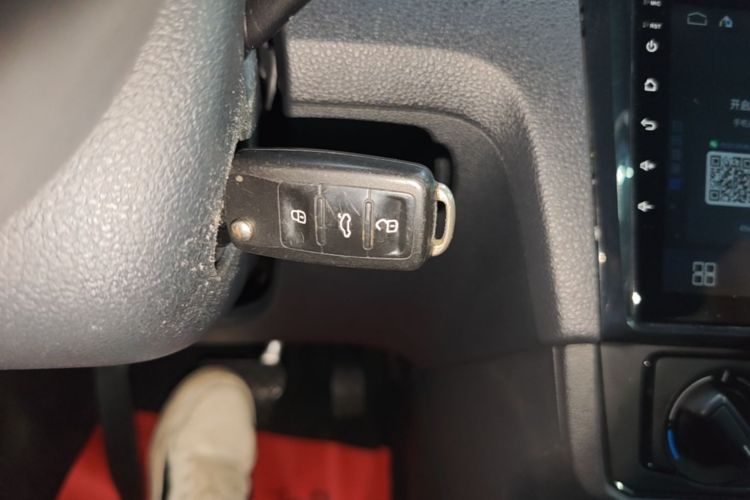 Volkswagen Santana 2020 immagine di auto #9