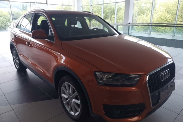 Audi Q3 2016 car image #4