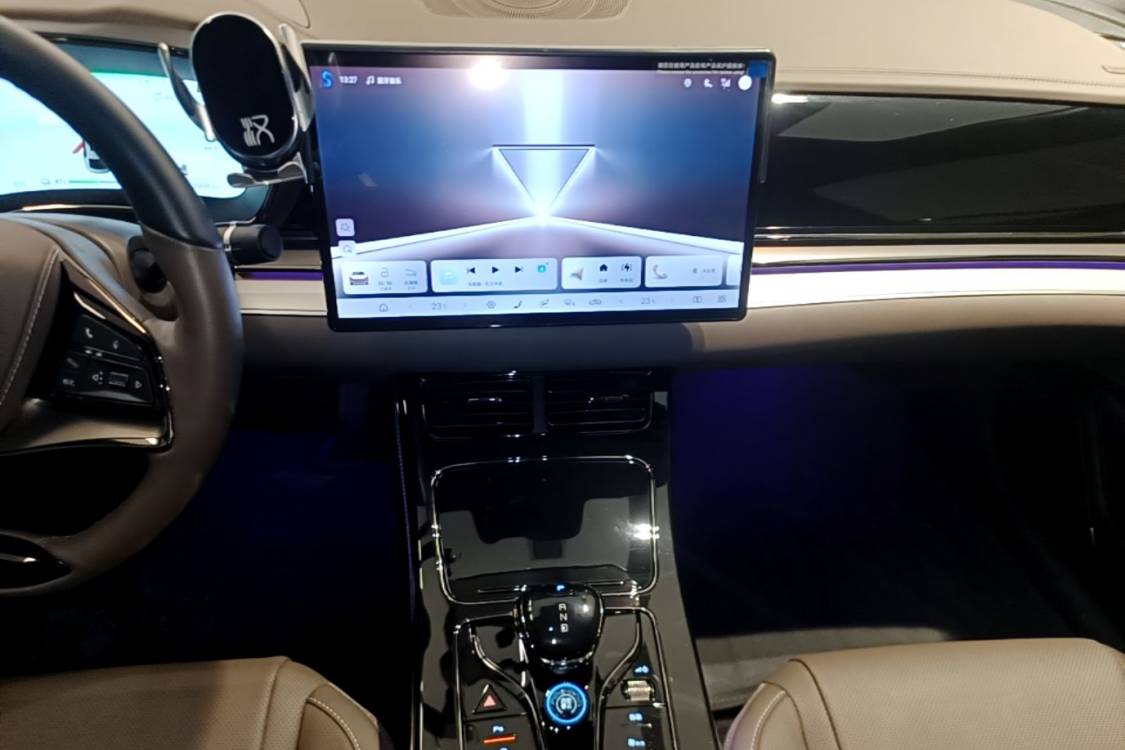 BYD Han 2024 #19 BYD Han 2024 صورة سيارة #19