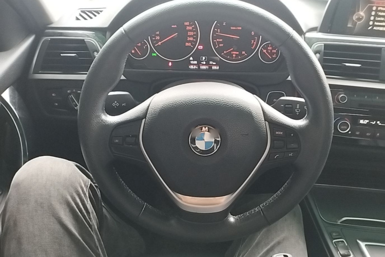 BMW 3 Series 2016 #15 BMW 3 Series 2016 car image #15