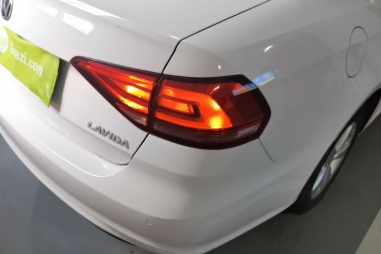Volkswagen Lavida 2021 car image #8