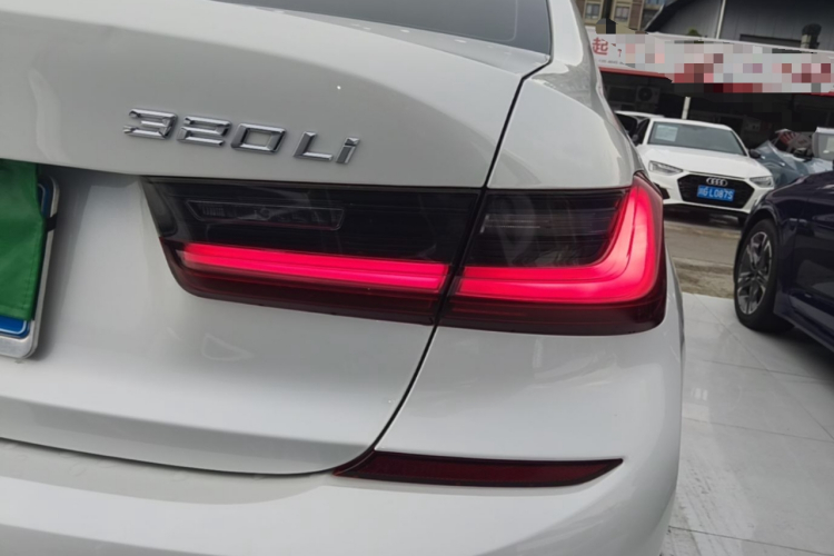BMW 3 Series 2022 car image #8