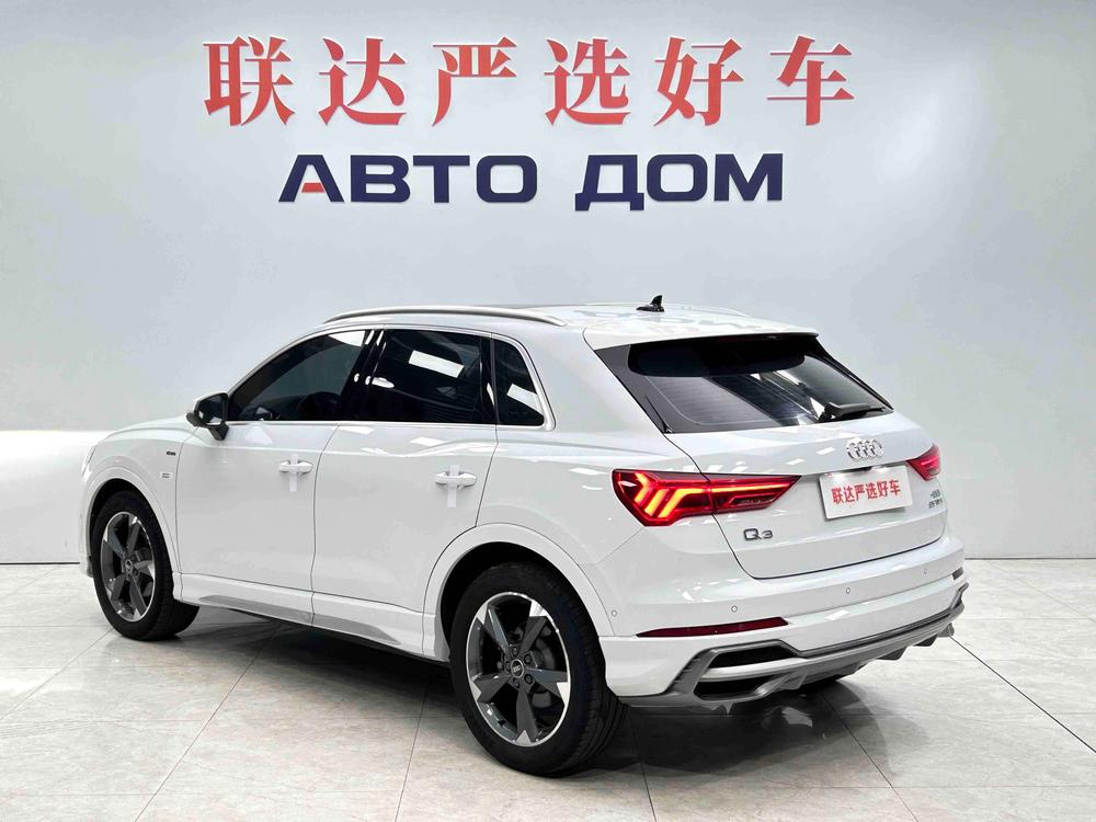 Audi Q3 2022 صورة سيارة #4