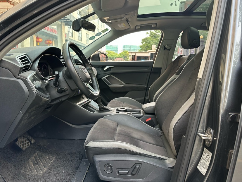 Audi Q3 2019 #5 Audi Q3 2019 car image #5
