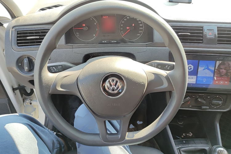 Volkswagen Santana 2019 #11 Volkswagen Santana 2019 car image #11
