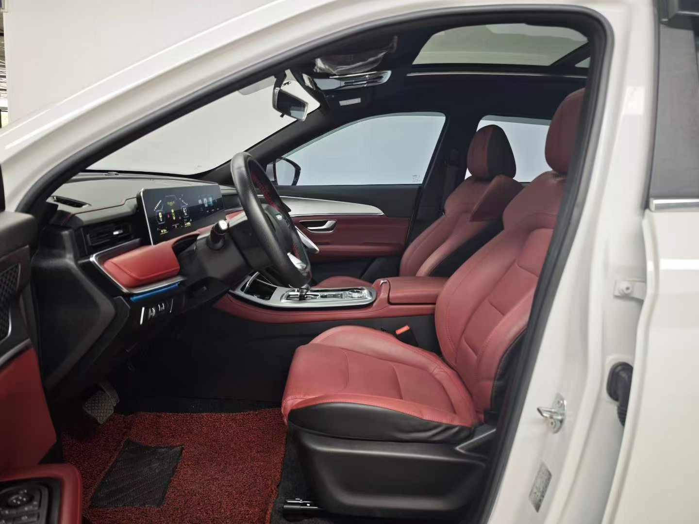 Jetour X70 PLUS 2022 #7 Jetour X70 PLUS 2022 car image #7