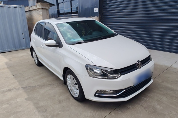 Volkswagen Polo 2016 car image #6