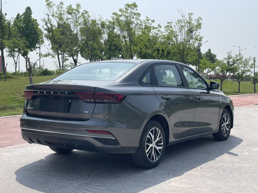 GEELY Emgrand 2023 #4 GEELY Emgrand 2023 image de voiture #4