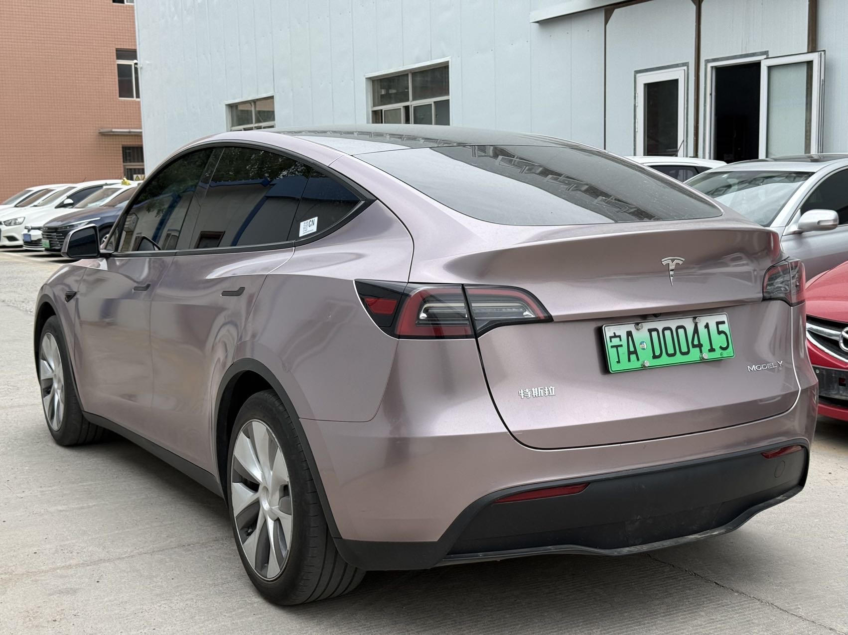 Tesla Model Y 2023 #7 Tesla Model Y 2023 car image #7