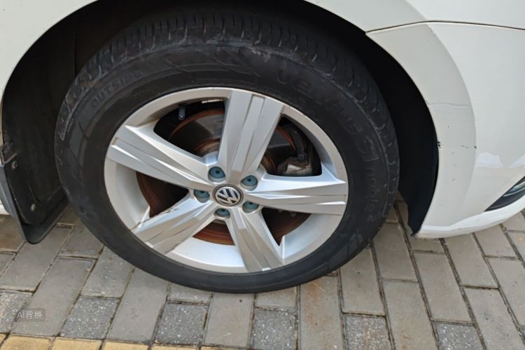 Volkswagen Lavida 2017 car image #9