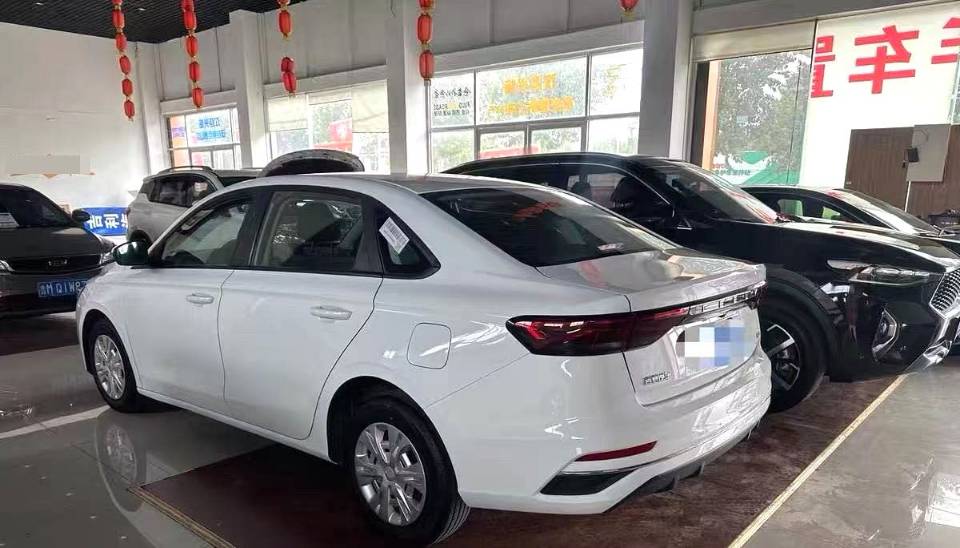 GEELY Emgrand 2024 image de voiture #9