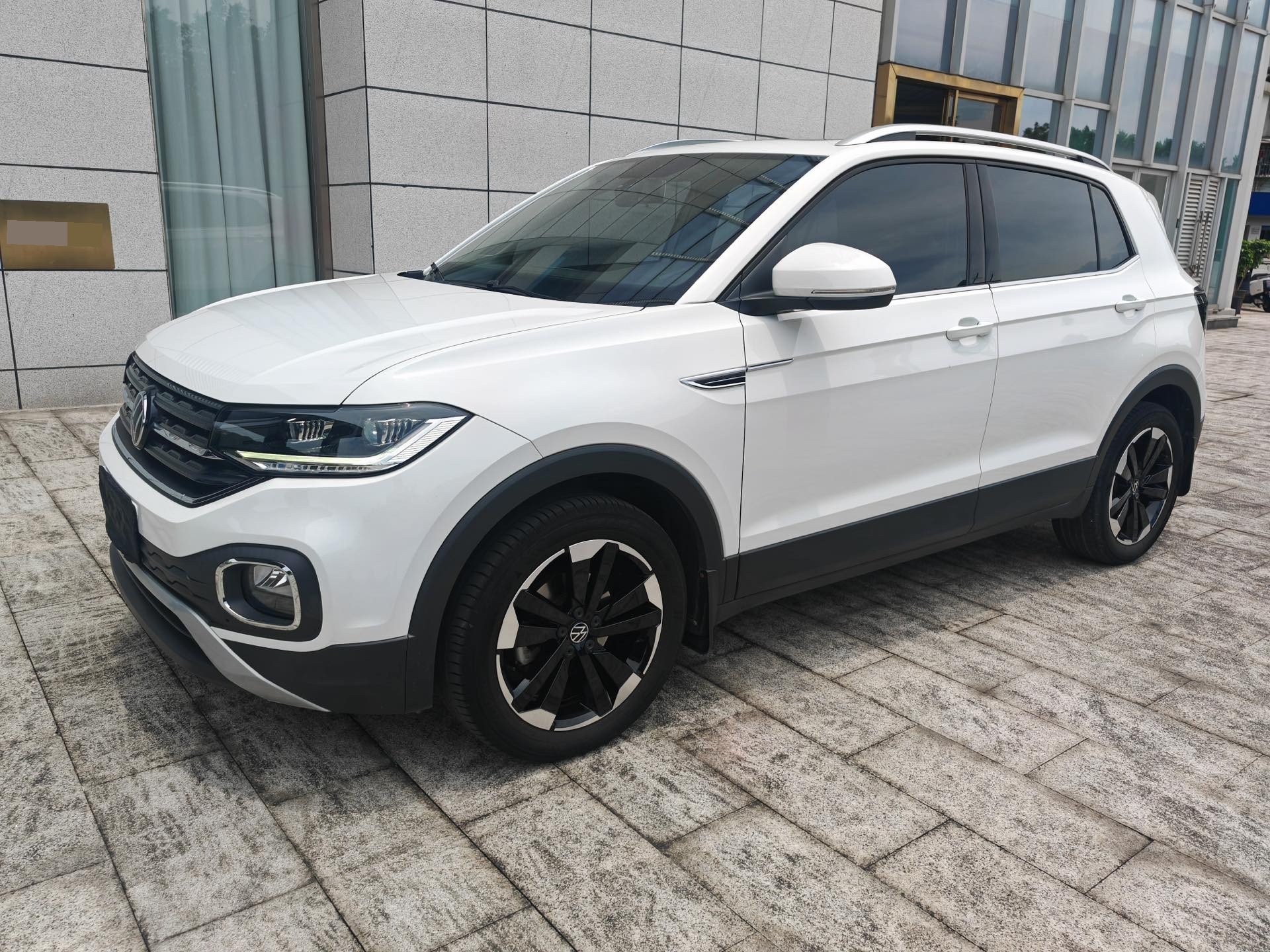 Volkswagen Tacqua 2020 car image 