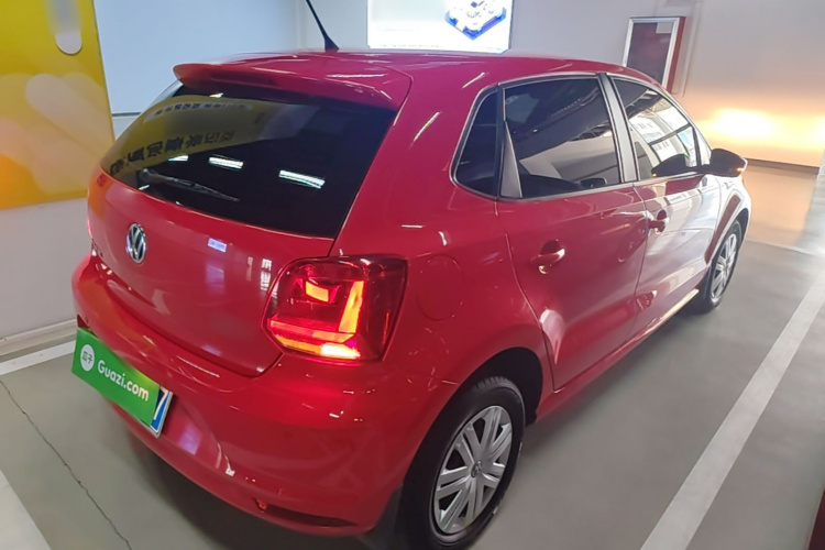 Volkswagen Polo 2017 car image #7