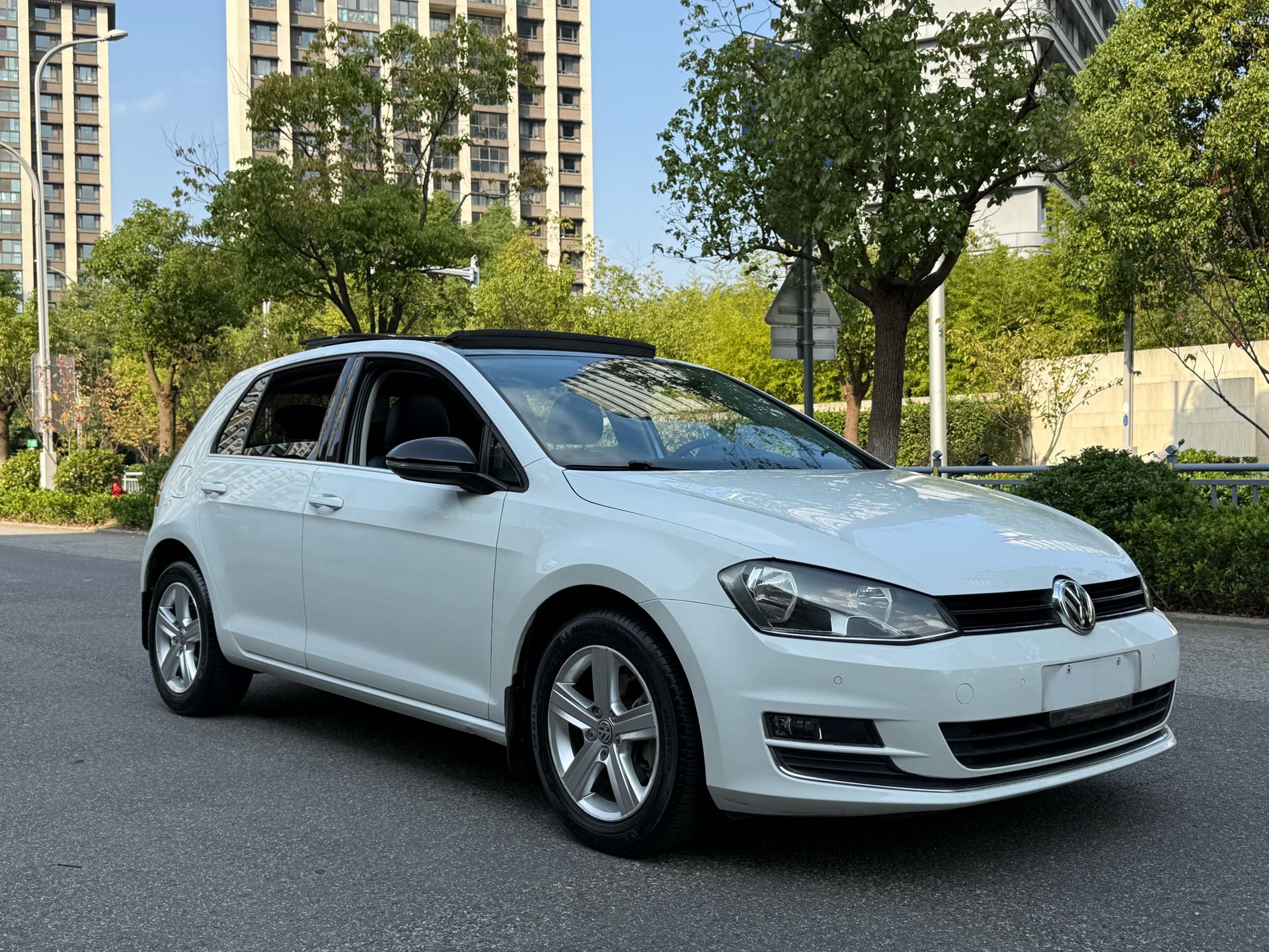 Volkswagen Golf 2017 #2 Volkswagen Golf 2017 صورة سيارة #2
