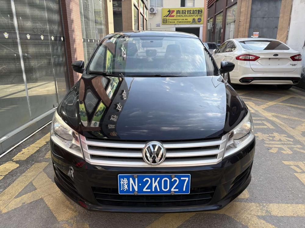 Volkswagen Santana 2015 car image #2