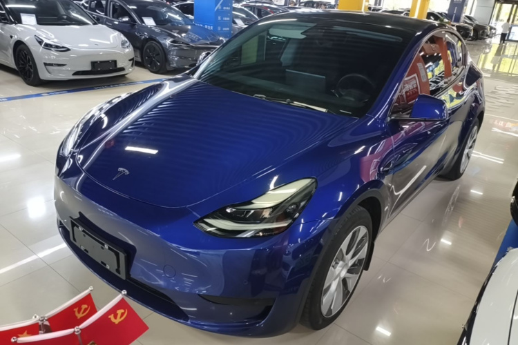 Tesla Model Y 2022 #2 Tesla Model Y 2022 car image #2