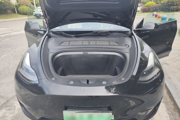Tesla Model Y 2021 #22 Tesla Model Y 2021 car image #22