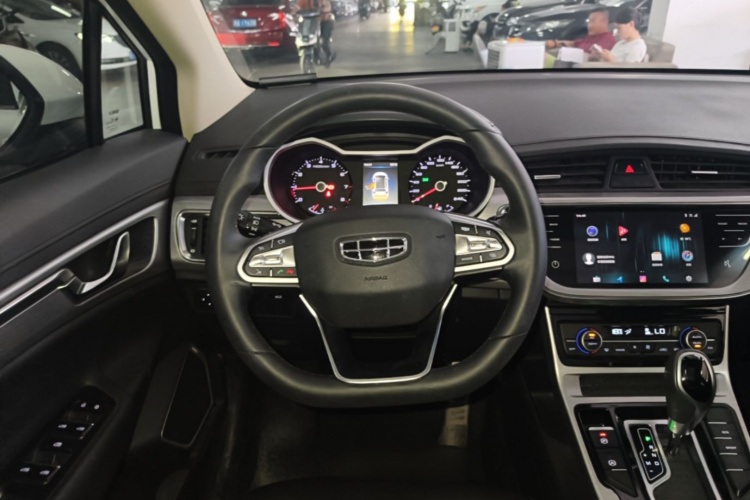 GEELY Emgrand GS 2019 car image #11
