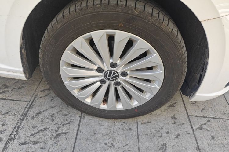 Volkswagen Lavida 2021 car image #9