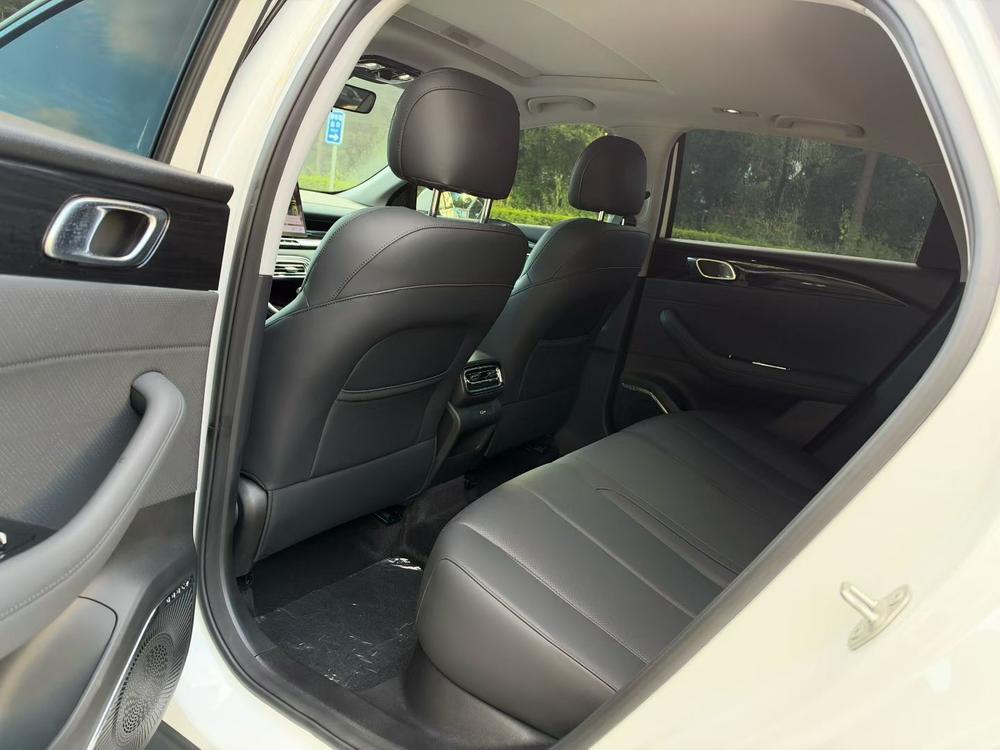 GEELY Emgrand 2025 #9 GEELY Emgrand 2025 image de voiture #9