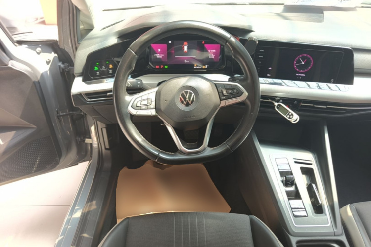 Volkswagen Golf 2021 #15 Volkswagen Golf 2021 car image #15