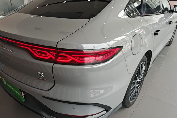 BYD Han 2025 car image #8