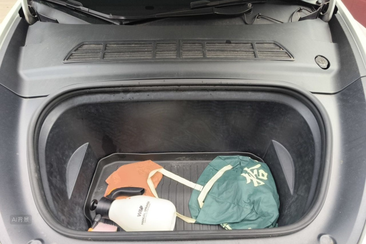 Tesla Model Y 2023 car image #22