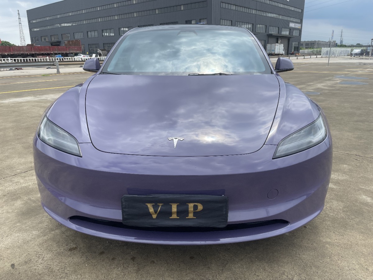 Tesla Model 3 2024 car image #2