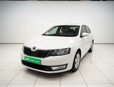Skoda Rapid 2017 Skoda Rapid 2017 image de voiture