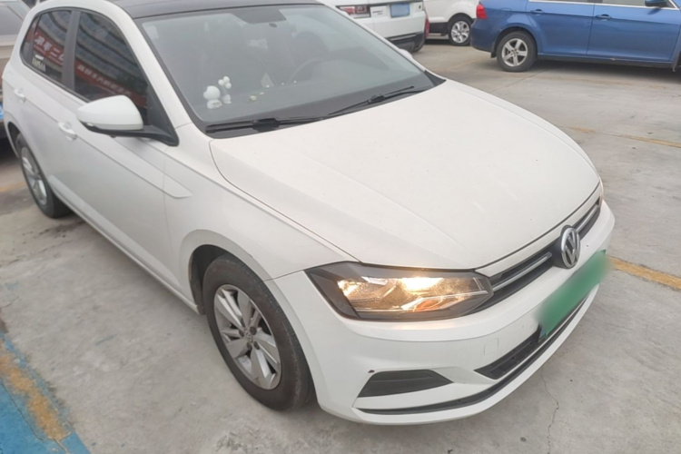 Volkswagen Polo 2021 car image #6