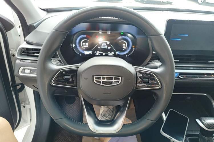 GEELY Emgrand 2022 car image #11