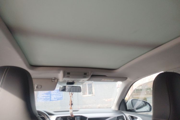 Volkswagen T-Cross 2020 car image #18