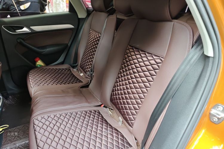 Audi Q3 2015 car image #19