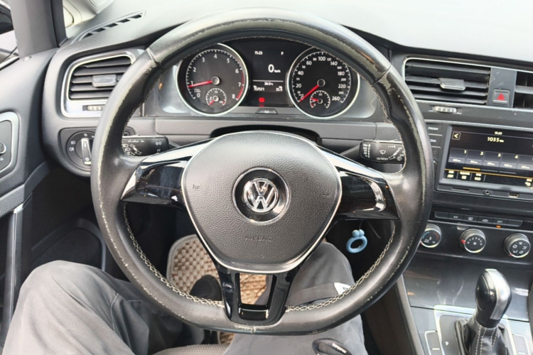 Volkswagen Golf 2017 #11 Volkswagen Golf 2017 car image #11