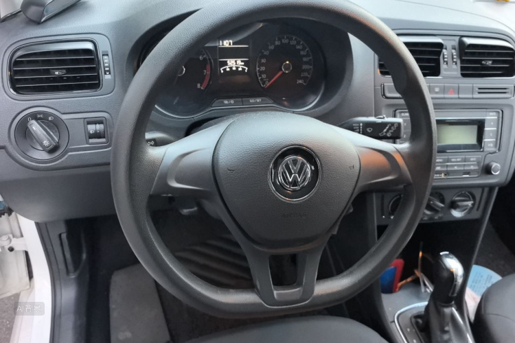 Volkswagen Polo 2017 #12 Volkswagen Polo 2017 car image #12